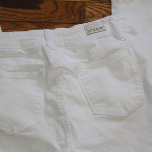 JUDY BLUE SKINNY FIT WHITE JEAN Size 9 or 29